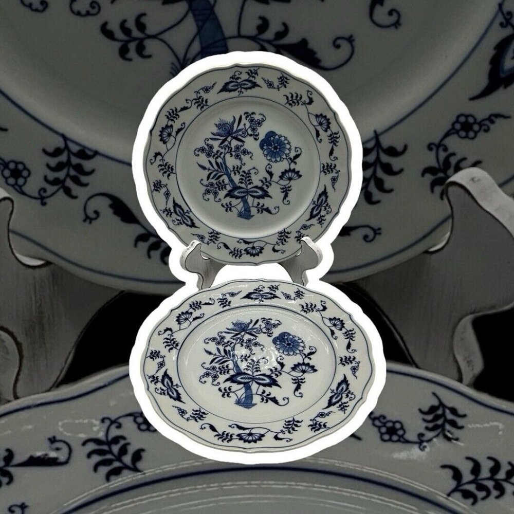 Blue Danube 8.5"  SALAD LUNCHEON Plate Blue Onion Rectangular Backstamp Set of 2 - Picture 3 of 16